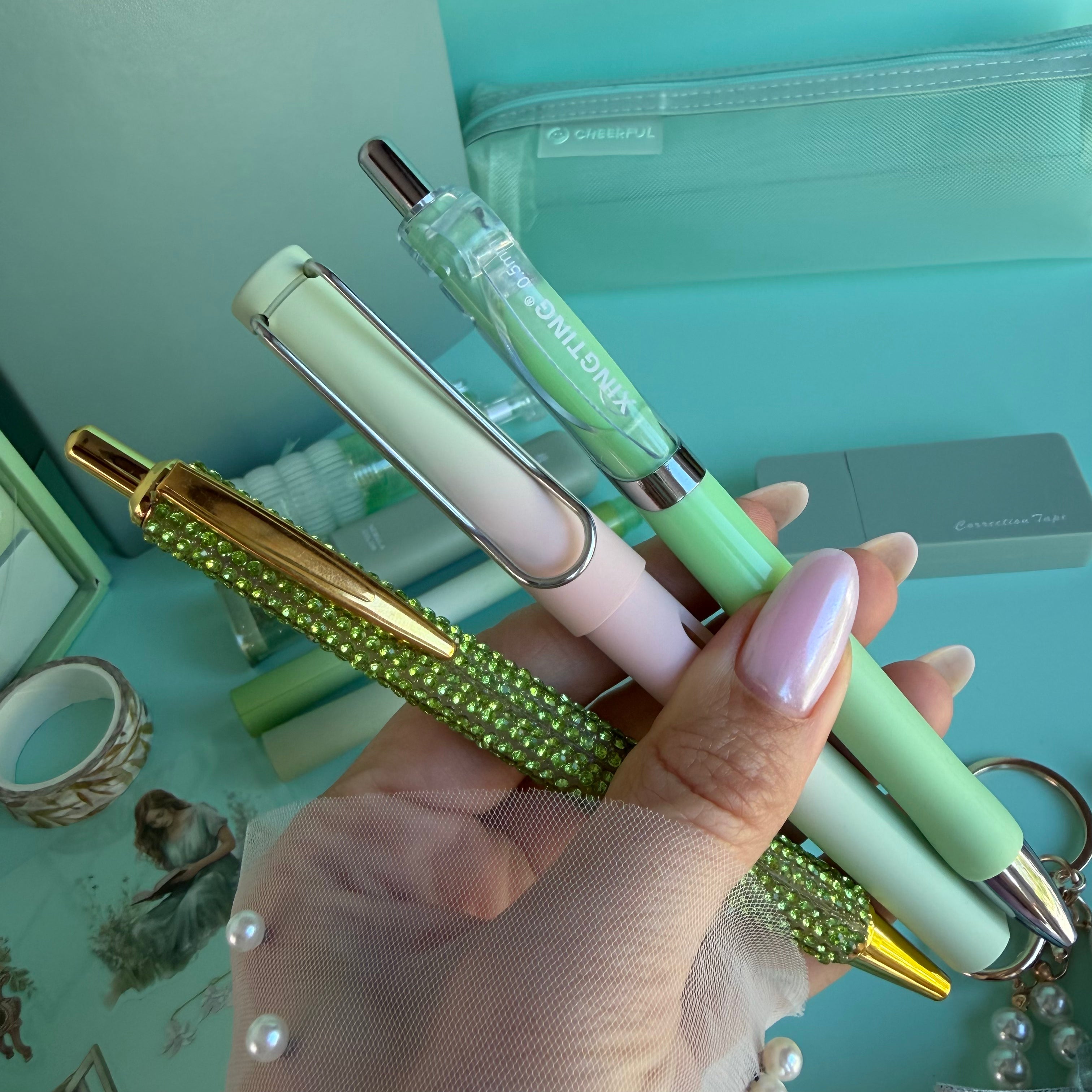 SIGNATURE STATIONARY SET - GREEN LUSH | STATIONERY GIFT SET FOR HER | AESTHETIC STATIONERY FOR JOURNALING & PLANNING