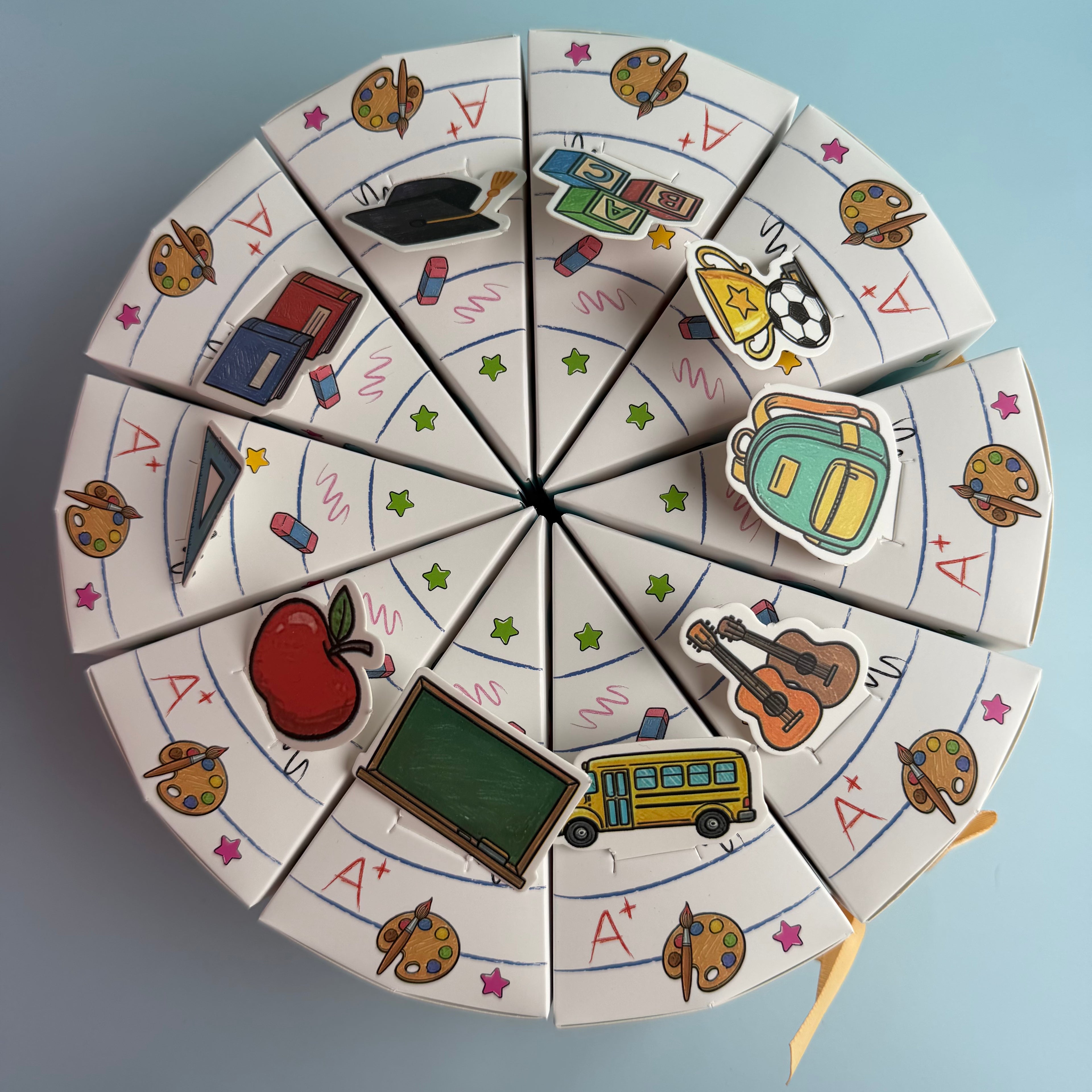 KIDS MYSTERY SURPRISE CAKE / BIRTHDAY & SCHOOL PARTY GIFT / THE SECRET SLICE