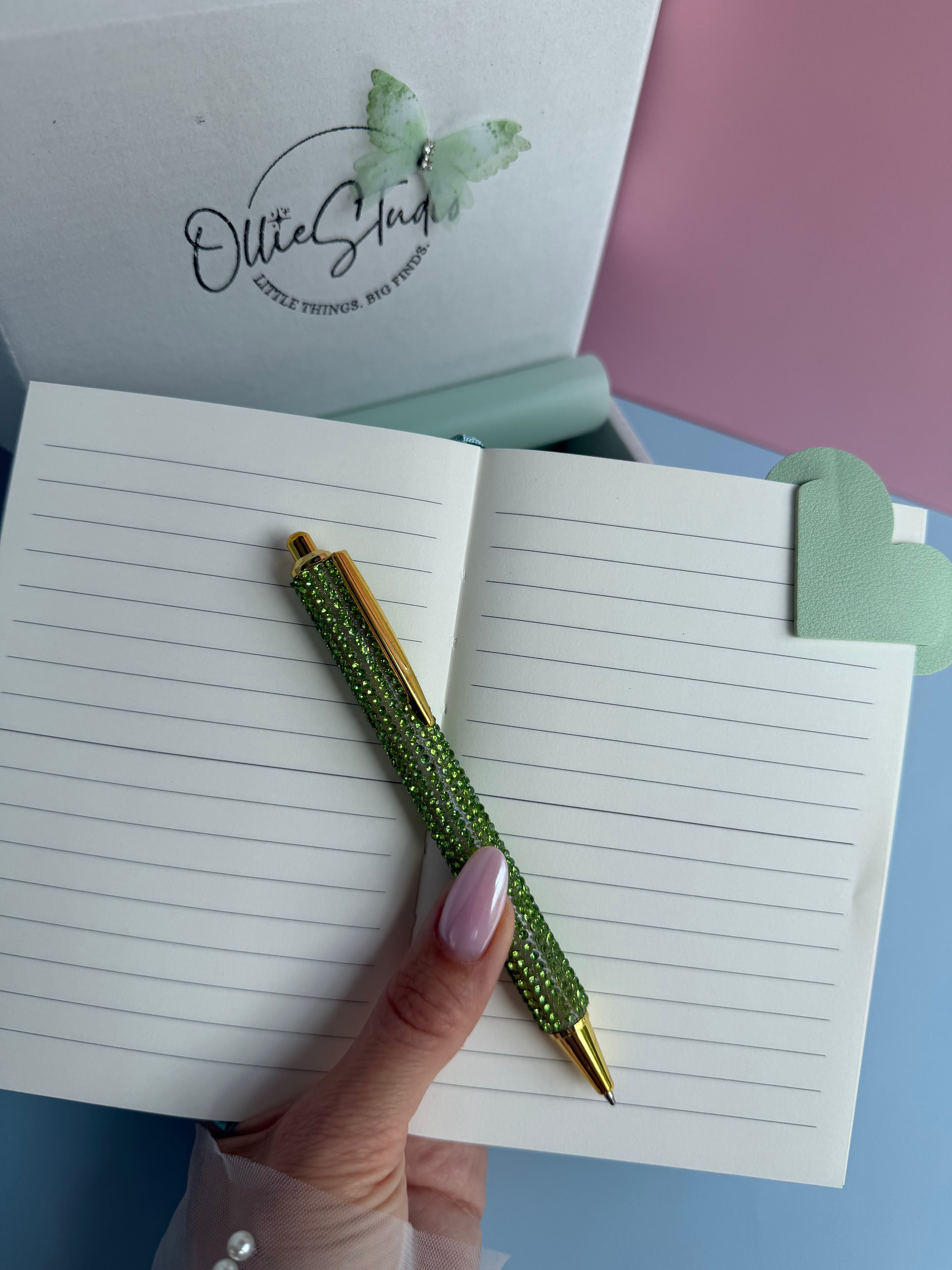 ESSENTIAL STATIONERY SET - GREEN MEADOW | STATIONERY GIFT SET FOR HER | NATURAL EVERYDAY DESK ESSENTIALS
