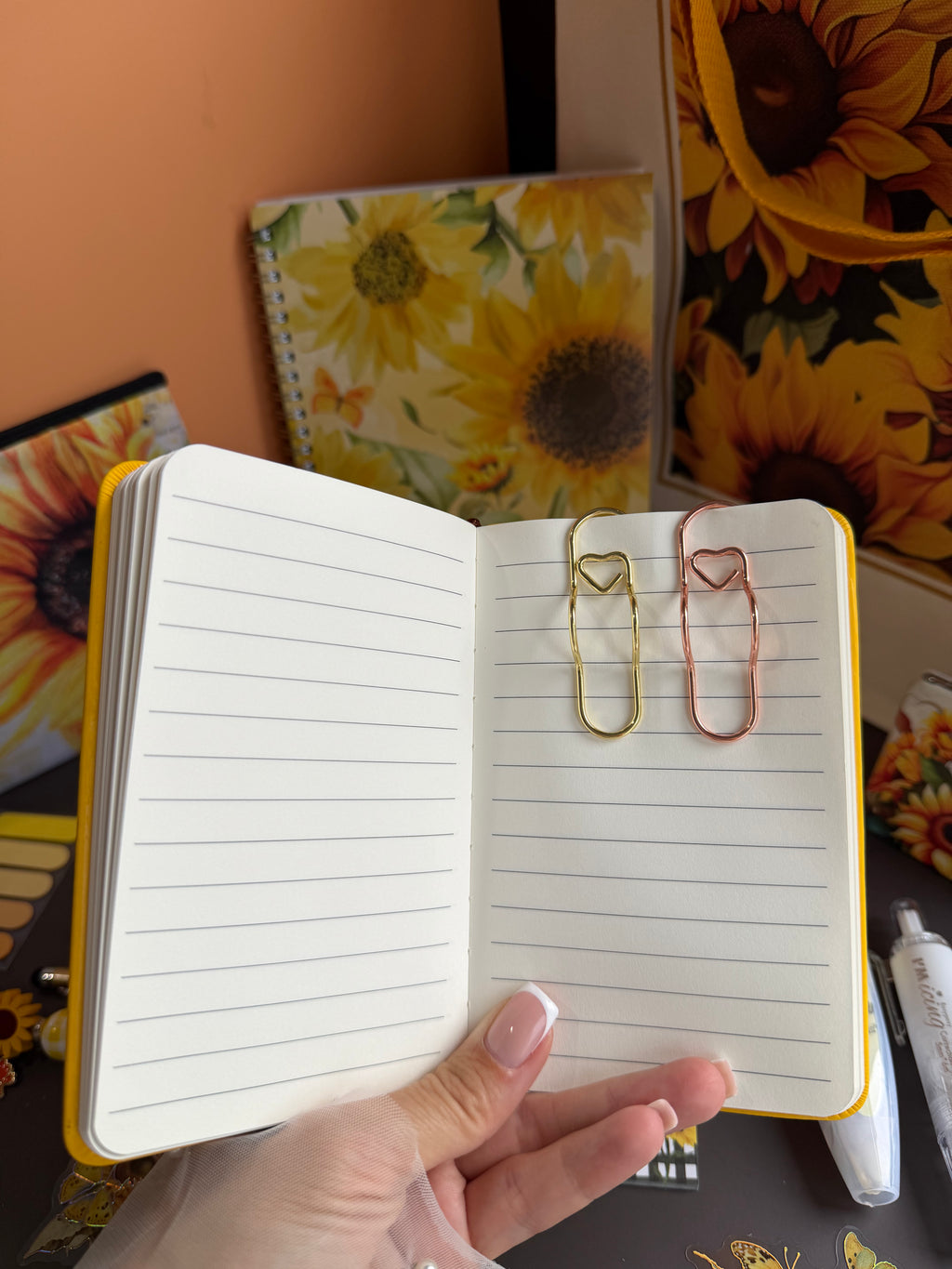 ENDLESS SUNFLOWER FIELDS STATIONERY GIFT SET / SUNFLOWER LOVER GIFT / YELLOW FLORAL JOURNAL & ACCESSORIES BUNDLE