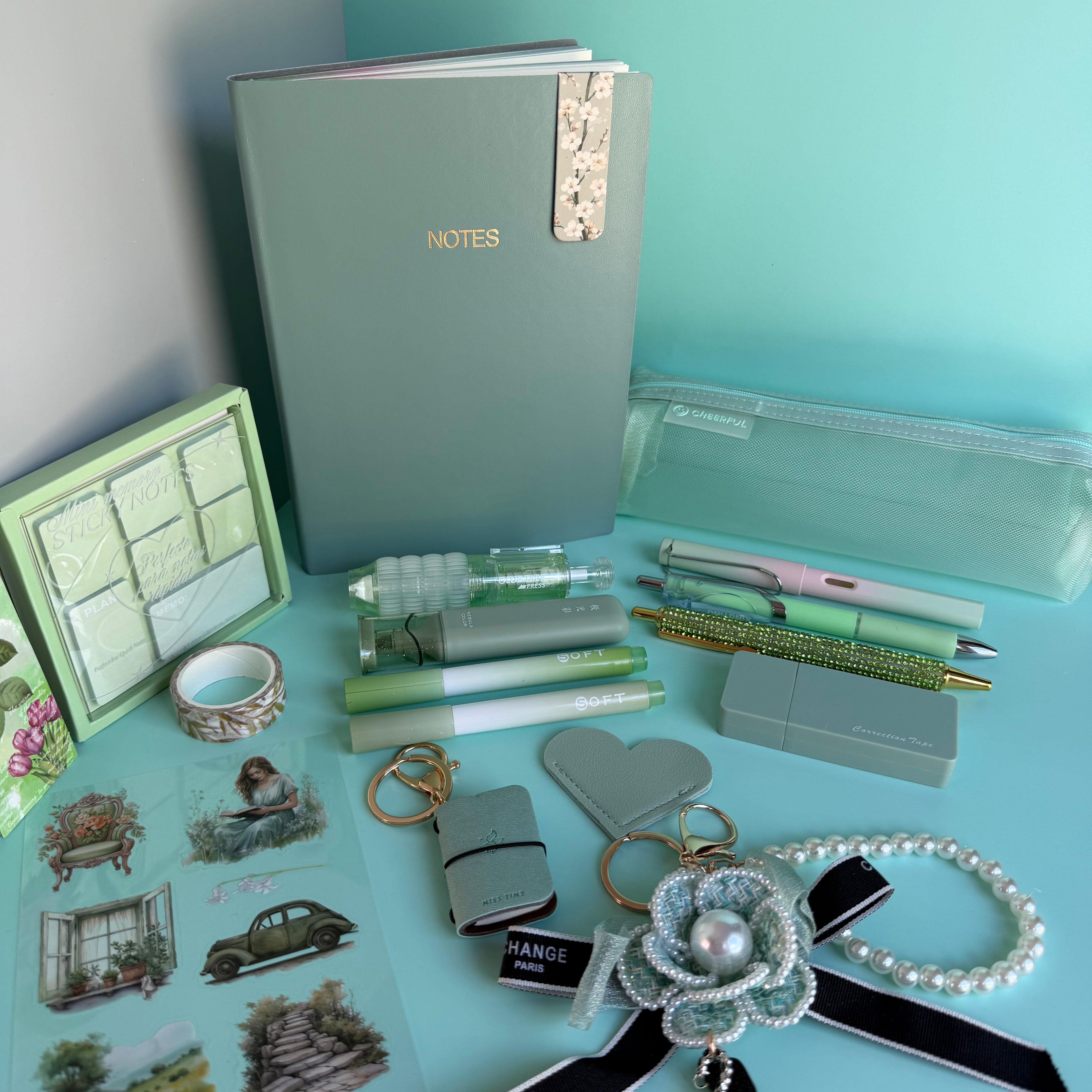 SIGNATURE STATIONARY SET - GREEN LUSH | STATIONERY GIFT SET FOR HER | AESTHETIC STATIONERY FOR JOURNALING & PLANNING