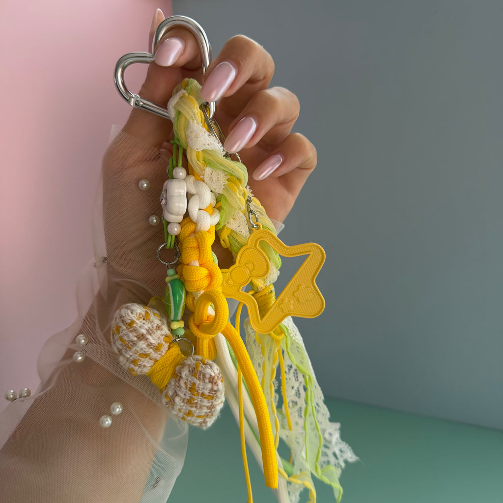 YELLOW STAR KEYCHAIN | BAG CHARM