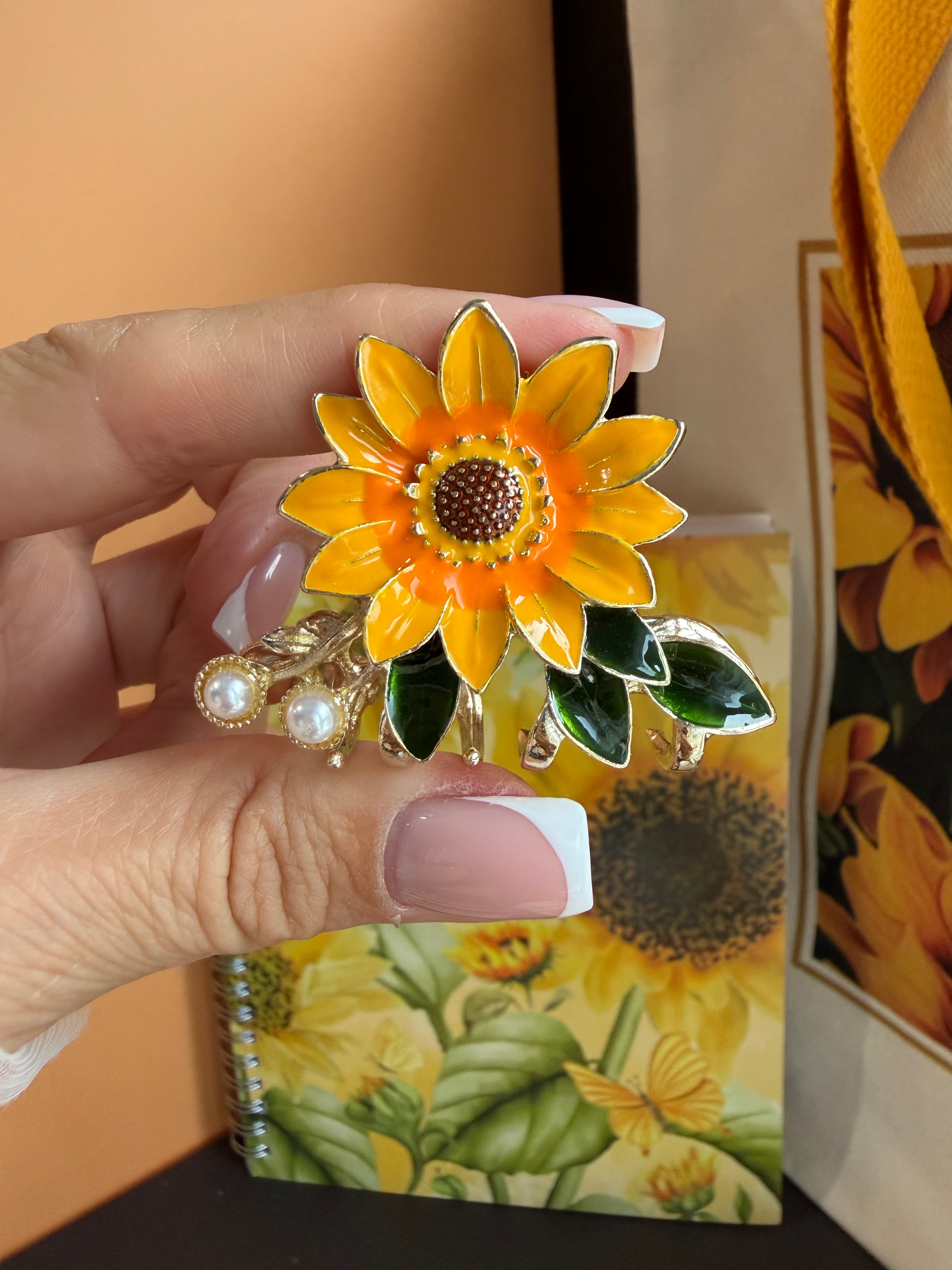 ENDLESS SUNFLOWER FIELDS STATIONERY GIFT SET / SUNFLOWER LOVER GIFT / YELLOW FLORAL JOURNAL & ACCESSORIES BUNDLE