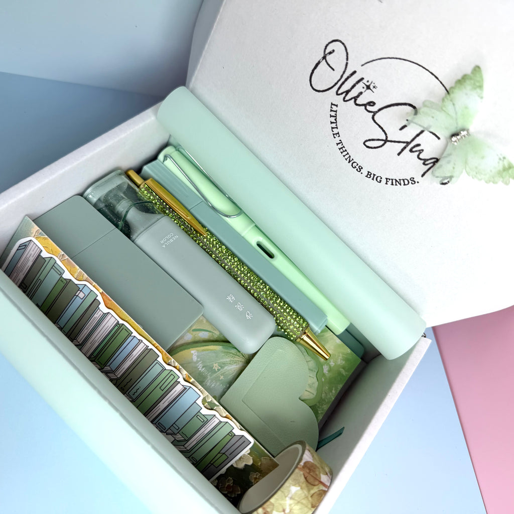 ESSENTIAL STATIONERY SET - GREEN MEADOW | STATIONERY GIFT SET FOR HER | NATURAL EVERYDAY DESK ESSENTIALS