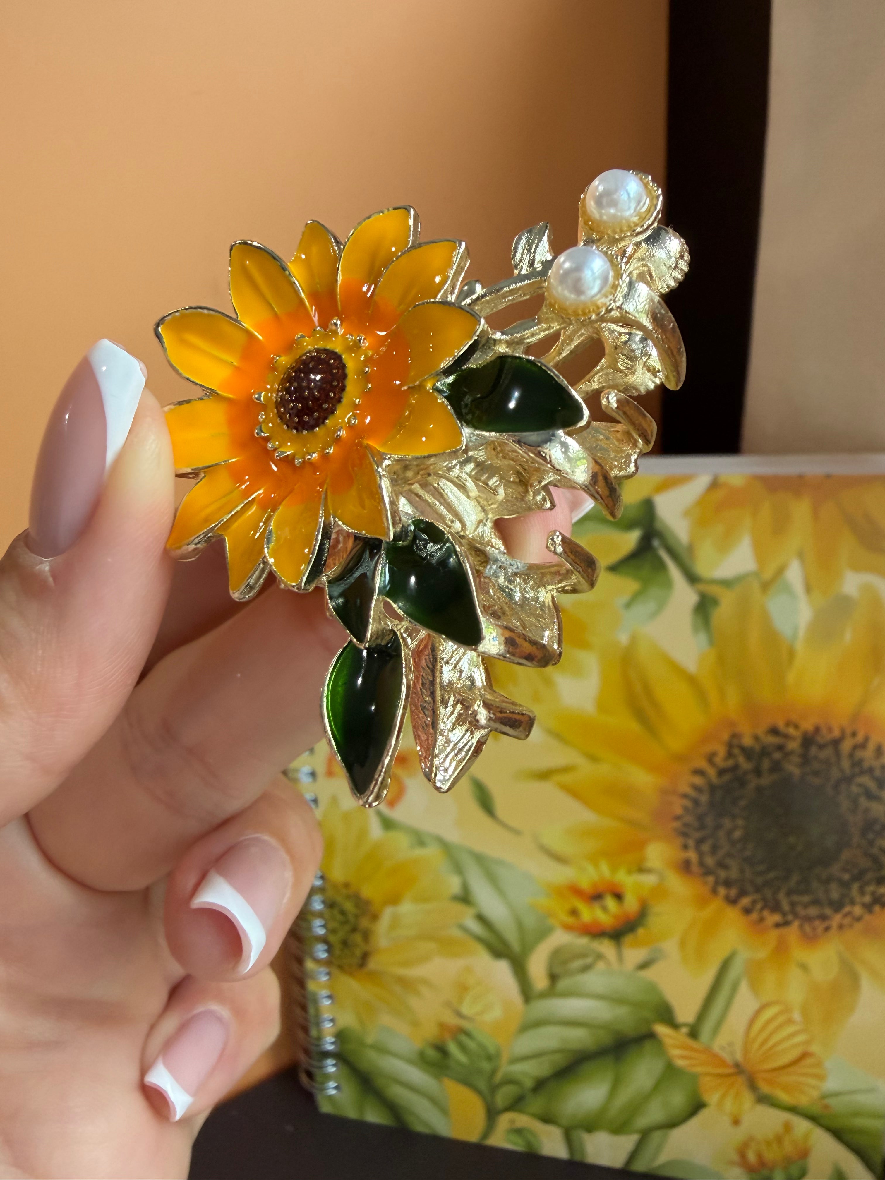 ENDLESS SUNFLOWER FIELDS STATIONERY GIFT SET / SUNFLOWER LOVER GIFT / YELLOW FLORAL JOURNAL & ACCESSORIES BUNDLE