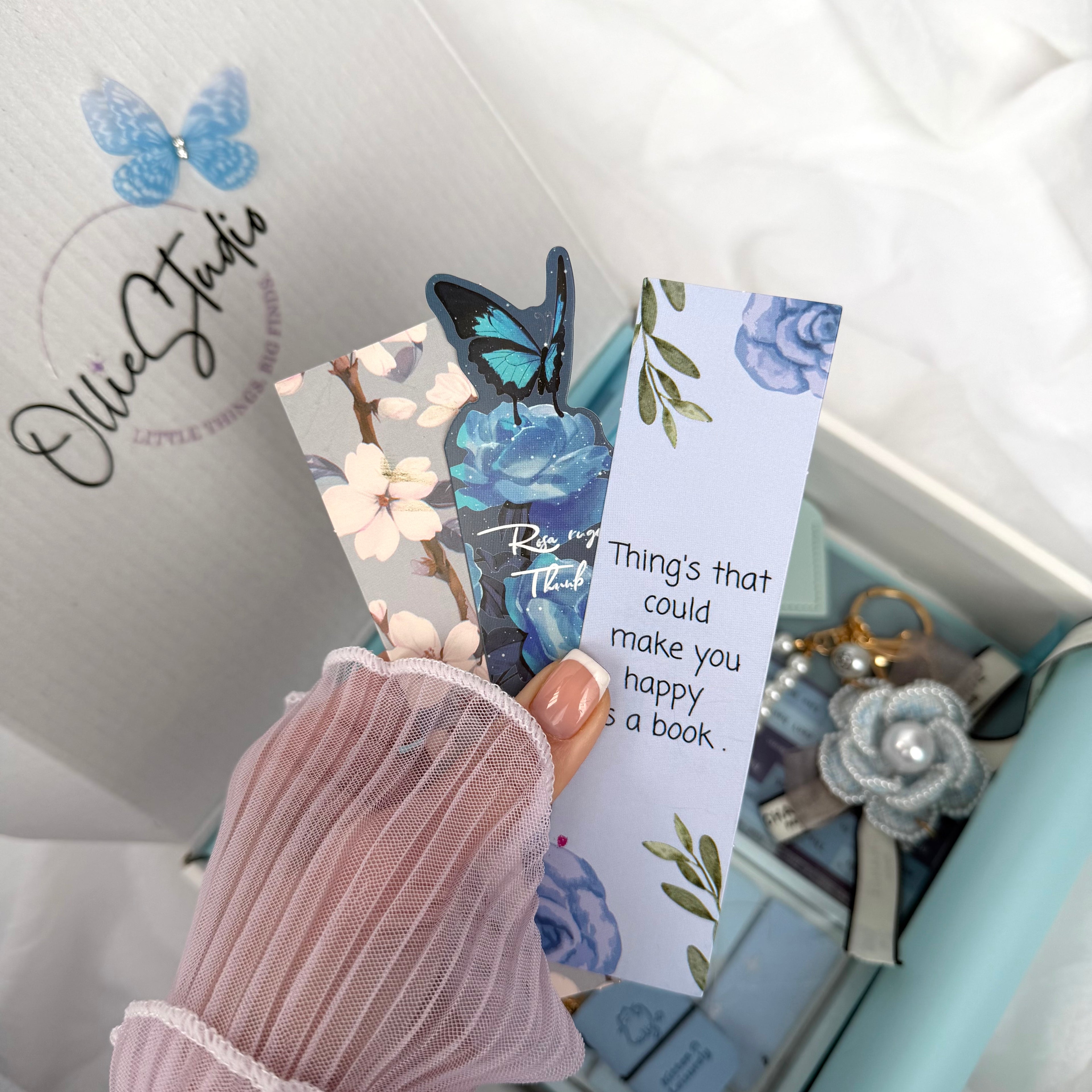 SIGNATURE STATIONERY SET - BLUE MIST | STATIONERY GIFT SET FOR HER | AESTHETIC & BOOKISH DESK ESSENTIALS