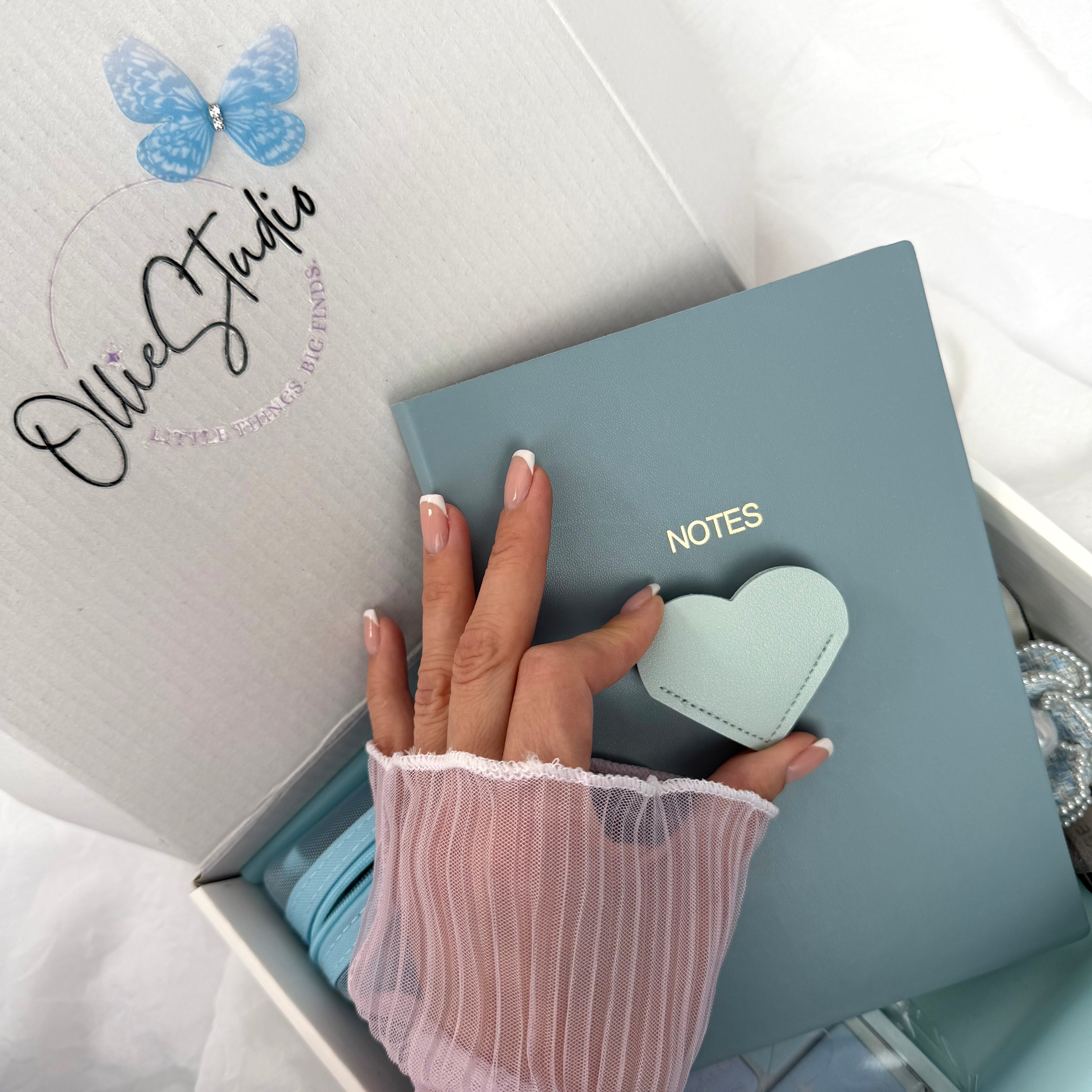 SIGNATURE STATIONERY SET - BLUE MIST | STATIONERY GIFT SET FOR HER | AESTHETIC & BOOKISH DESK ESSENTIALS