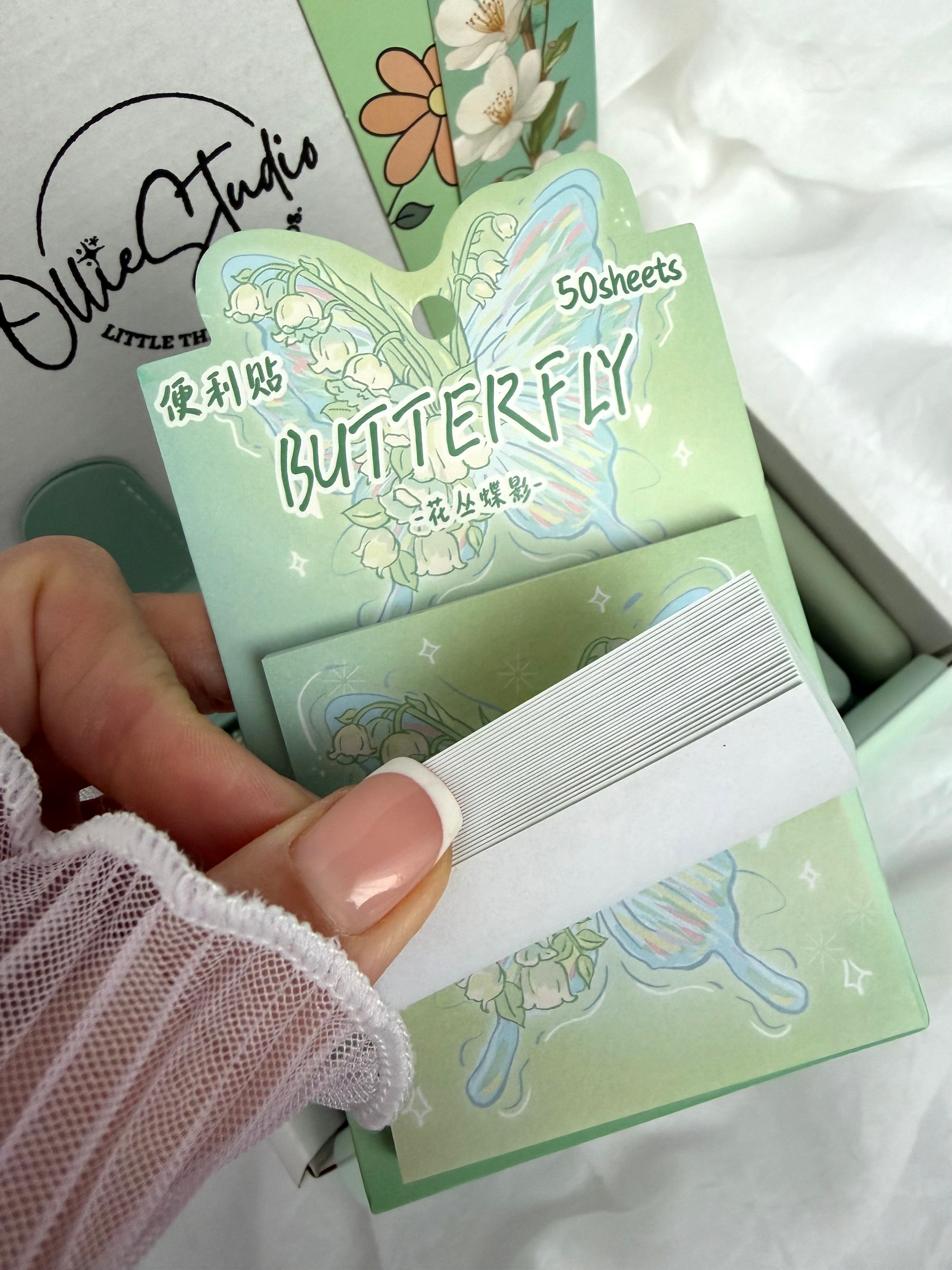 ESSENTIAL STATIONERY SET - GREEN MEADOW | STATIONERY GIFT SET FOR HER | NATURAL EVERYDAY DESK ESSENTIALS