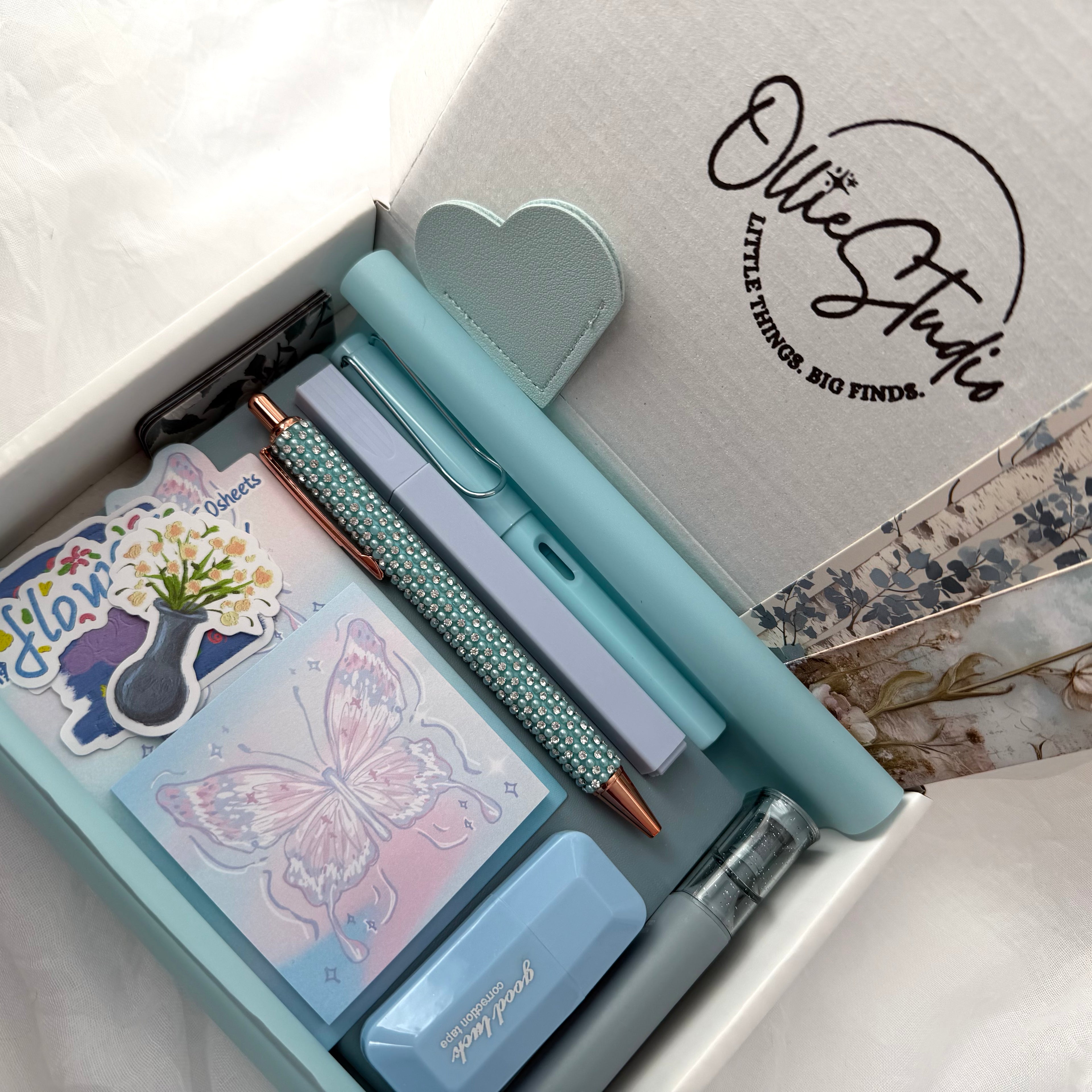 ESSENTIAL STATIONERY SET - BLUE HAZE | STATIONERY GIFT SET FOR HER | COOL & AIRY DESK ESSENTIALS