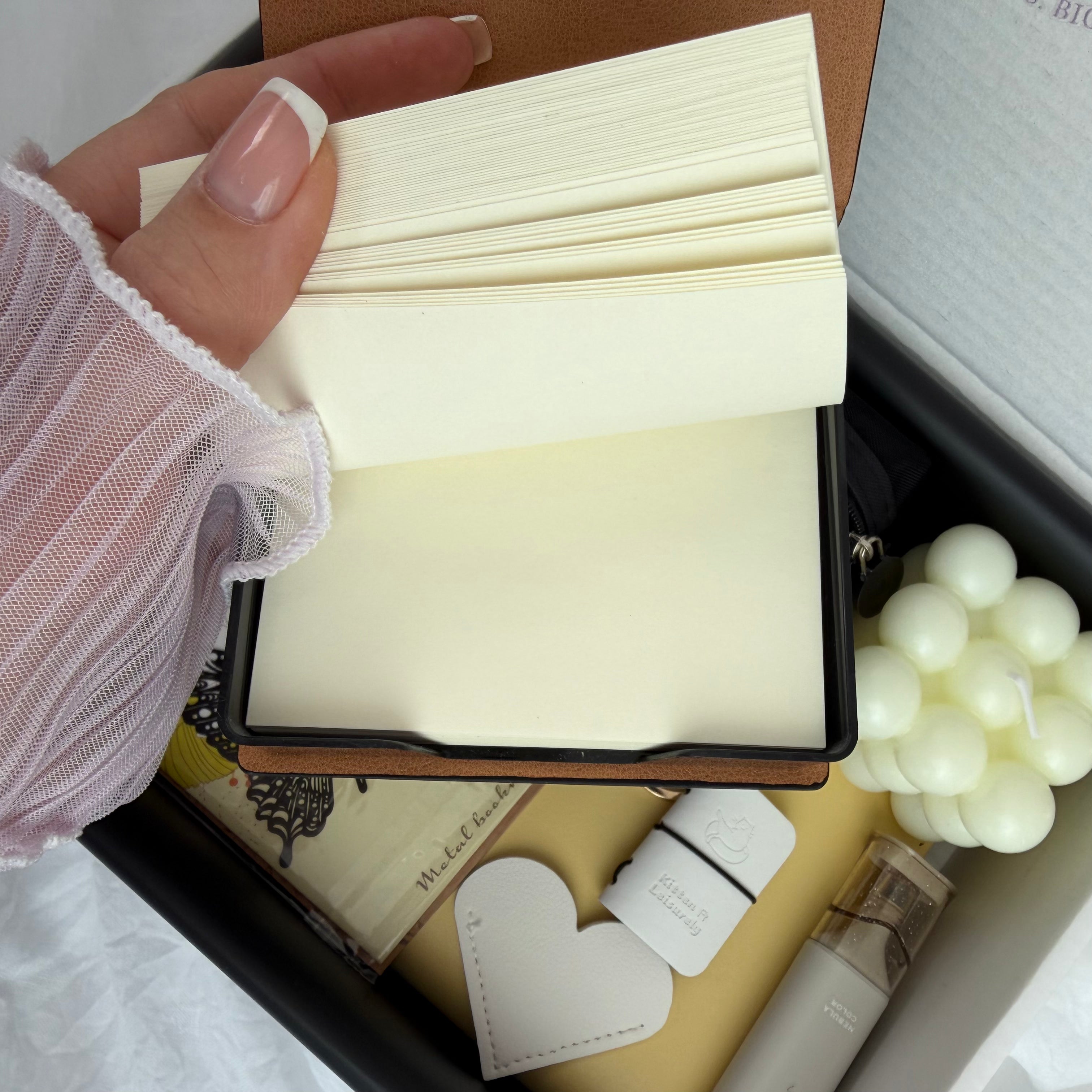 PREMIUM STATIONARY SET - GOLDEN GLOW | STATIONERY GIFT SET FOR HER | BOLD GRAPHIC DESK ESSENTIALS