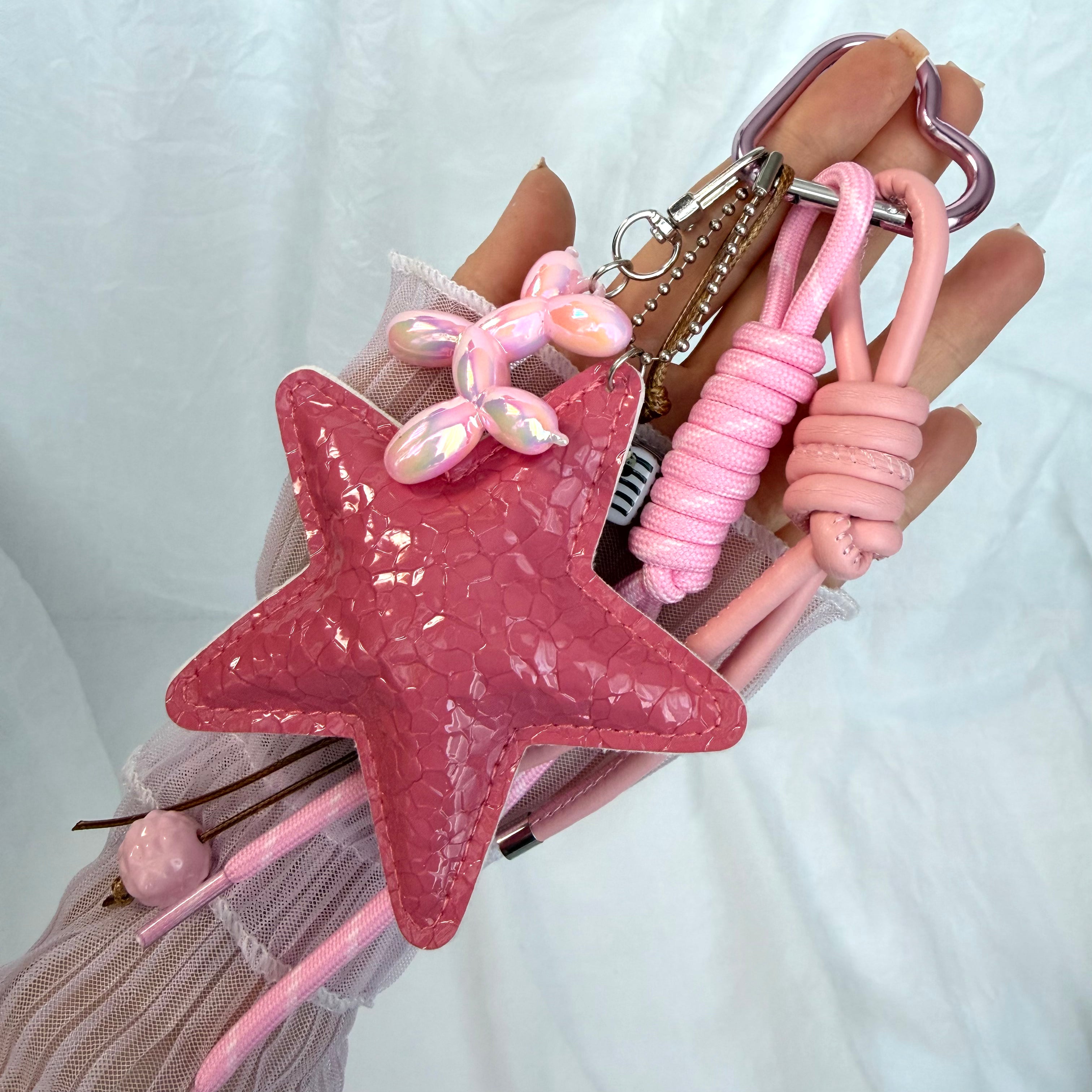 PINK STAR KEYCHAIN | PLAYFUL BAG CHARM | AESTHETIC EVERYDAY ACCESSORY