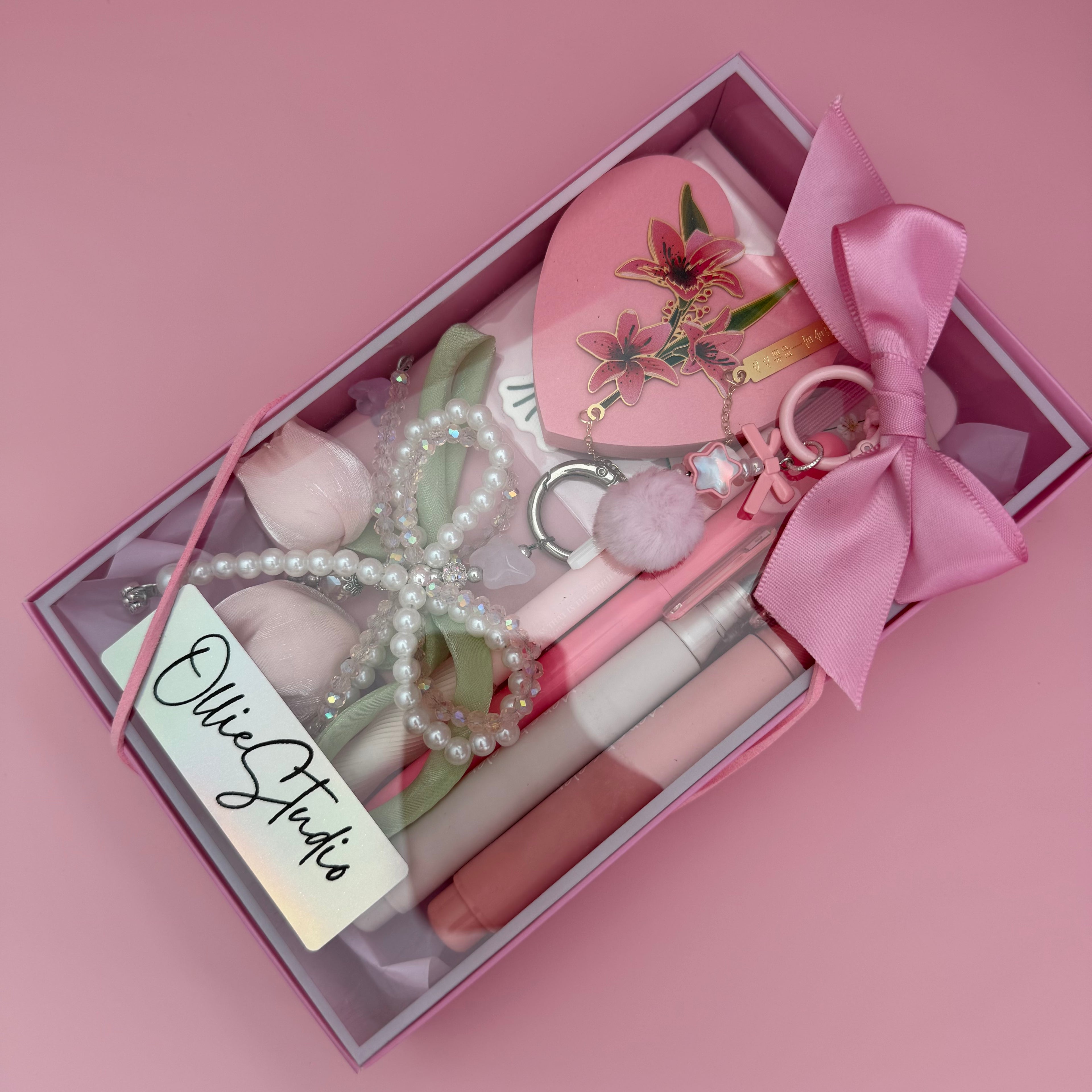 A LITTLE THANK YOU GIFT BUNDLE | BLUSH BLOOM STATIONERY & CHARM BOX