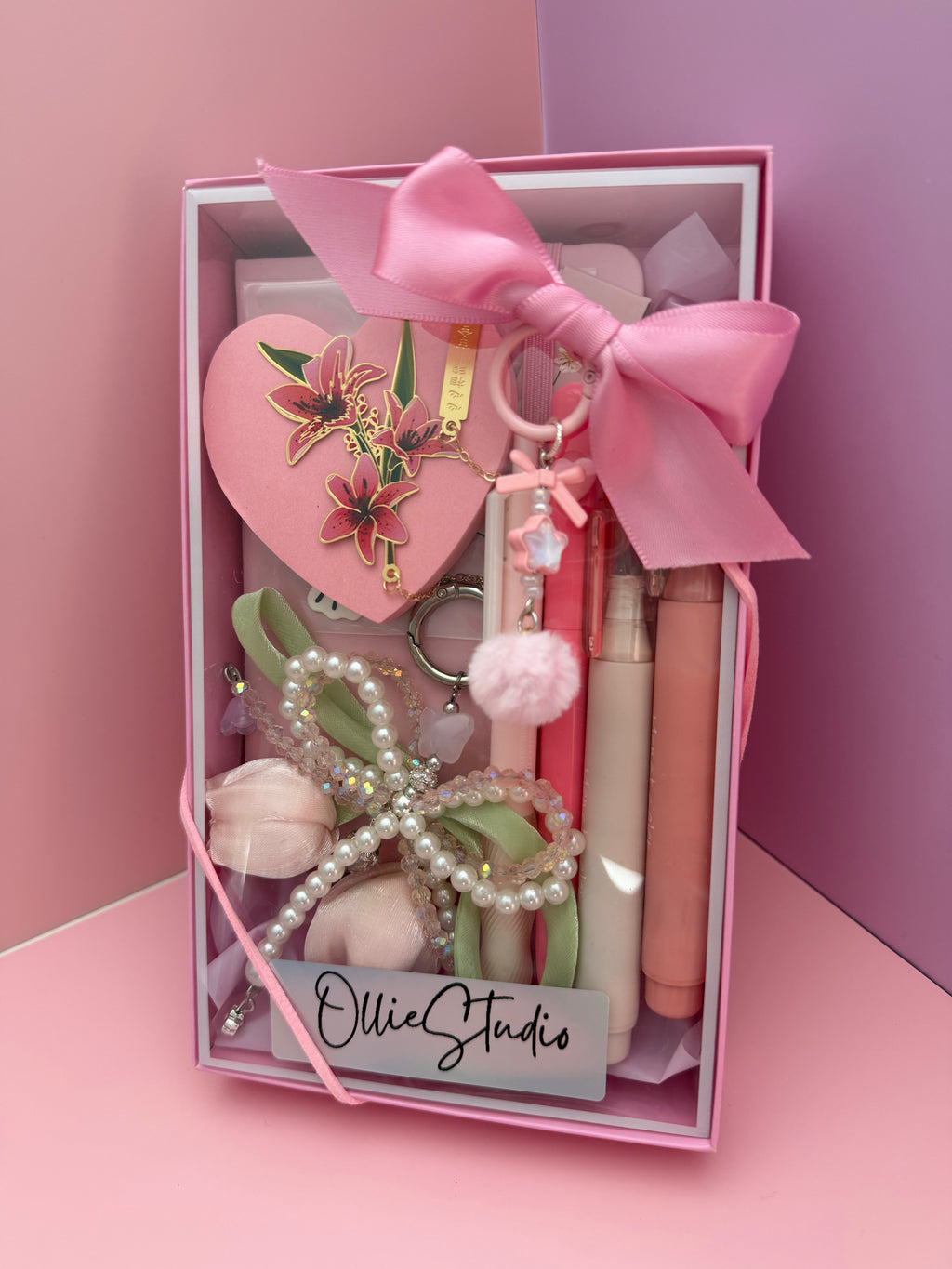 A LITTLE THANK YOU GIFT BUNDLE | BLUSH BLOOM STATIONERY & CHARM BOX
