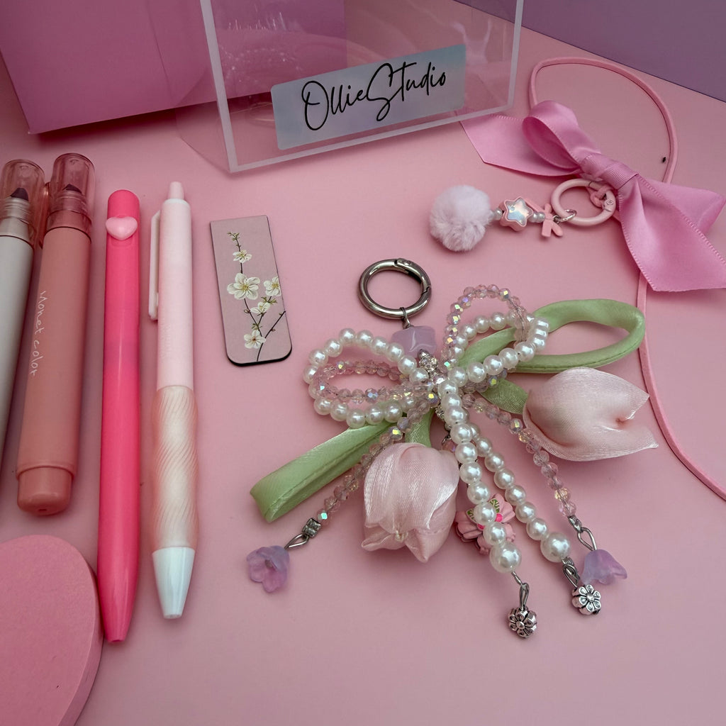 A LITTLE THANK YOU GIFT BUNDLE | BLUSH BLOOM STATIONERY & CHARM BOX