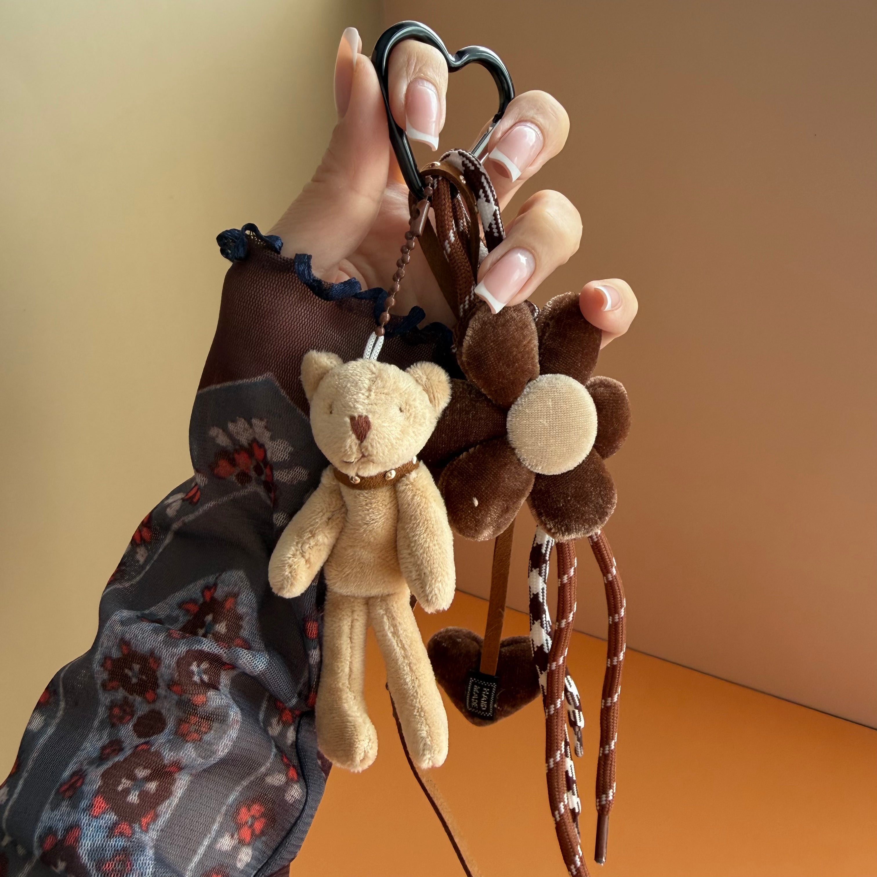 BROWN TEDDY FLOWER KEYCHAIN | BAG CHARM