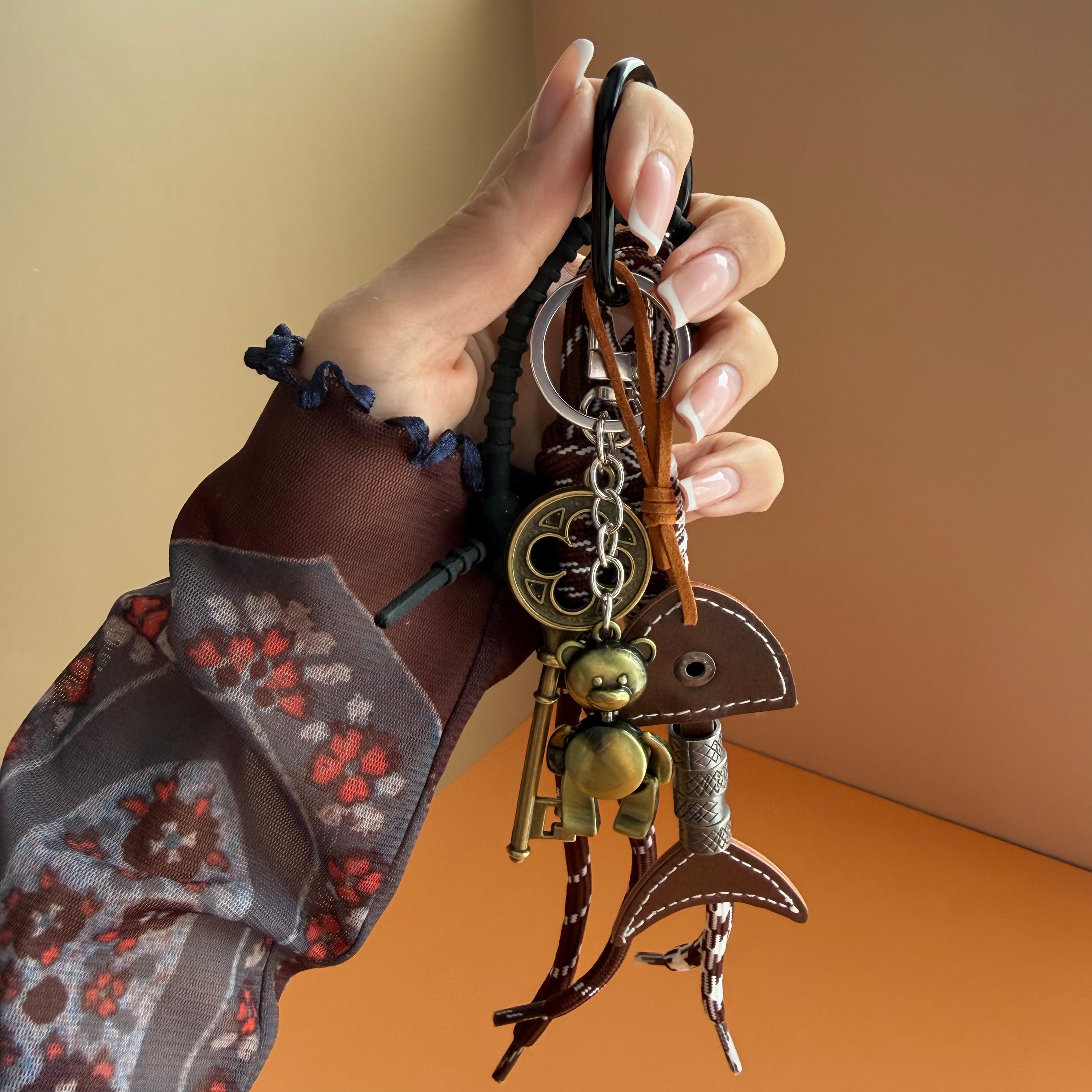 VINTAGE FISH KEYCHAIN | BAG CHARM