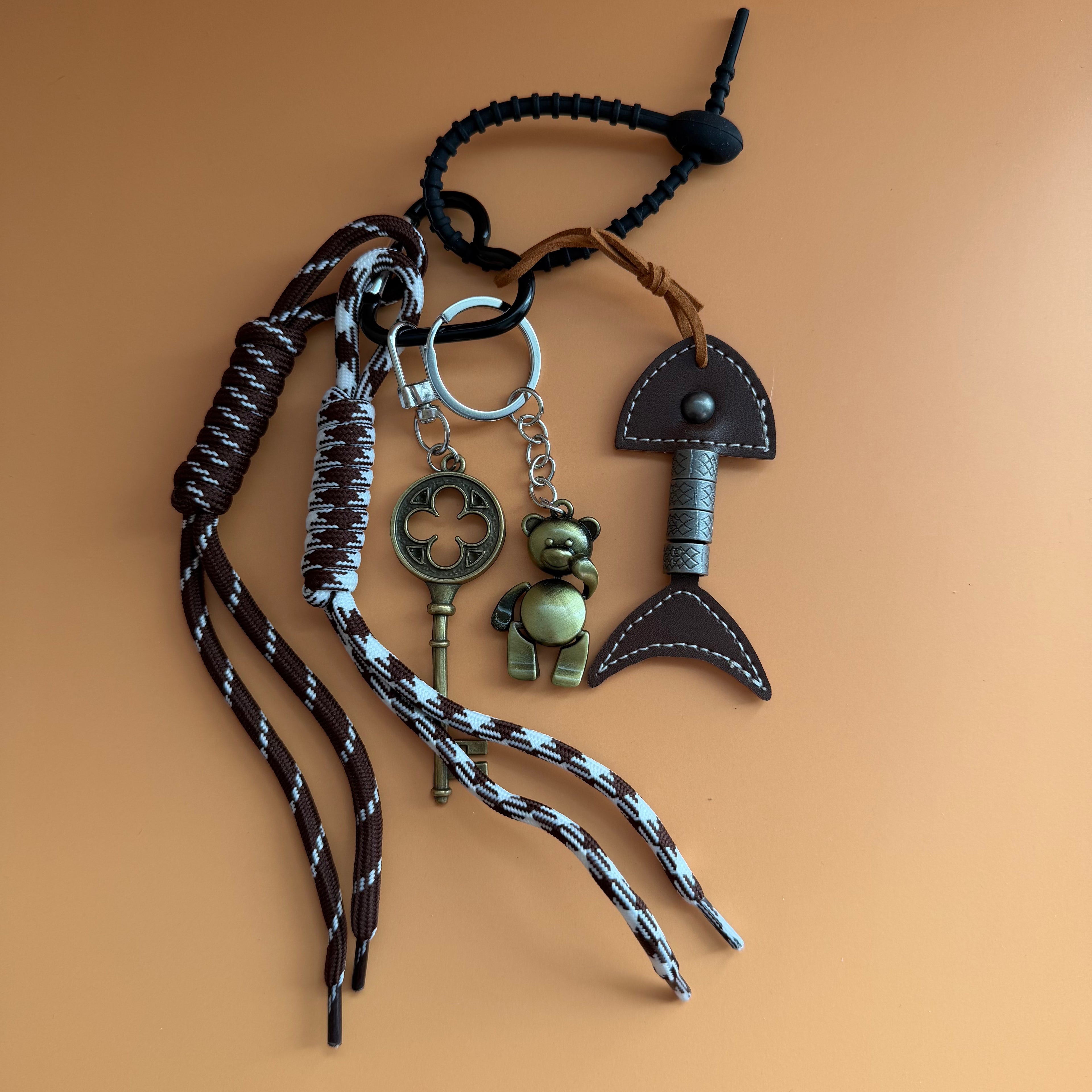VINTAGE FISH KEYCHAIN | BAG CHARM